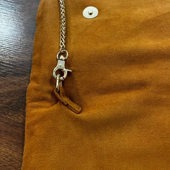 Boho Fringe Suede Tan/Brown Shoulder Bag with Gold Strap - Picture 4 of 11